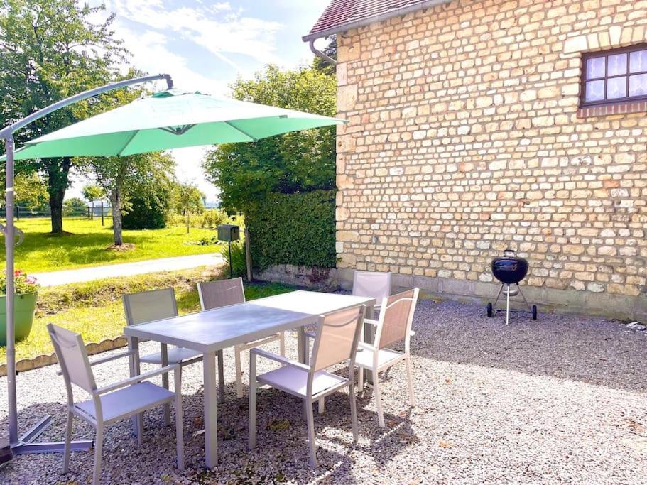 Maison De Campagne Paisible La Mesniere Buitenkant foto