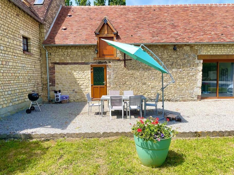 Maison De Campagne Paisible La Mesniere Buitenkant foto